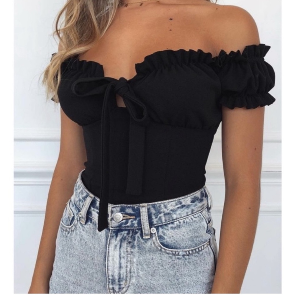 NWT White Fox Loveless Bodysuit in Black - Size M